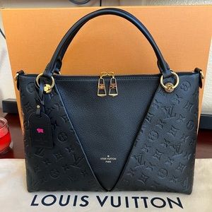 LOUIS VUITTON Monogram Empreinte V Tote, Black